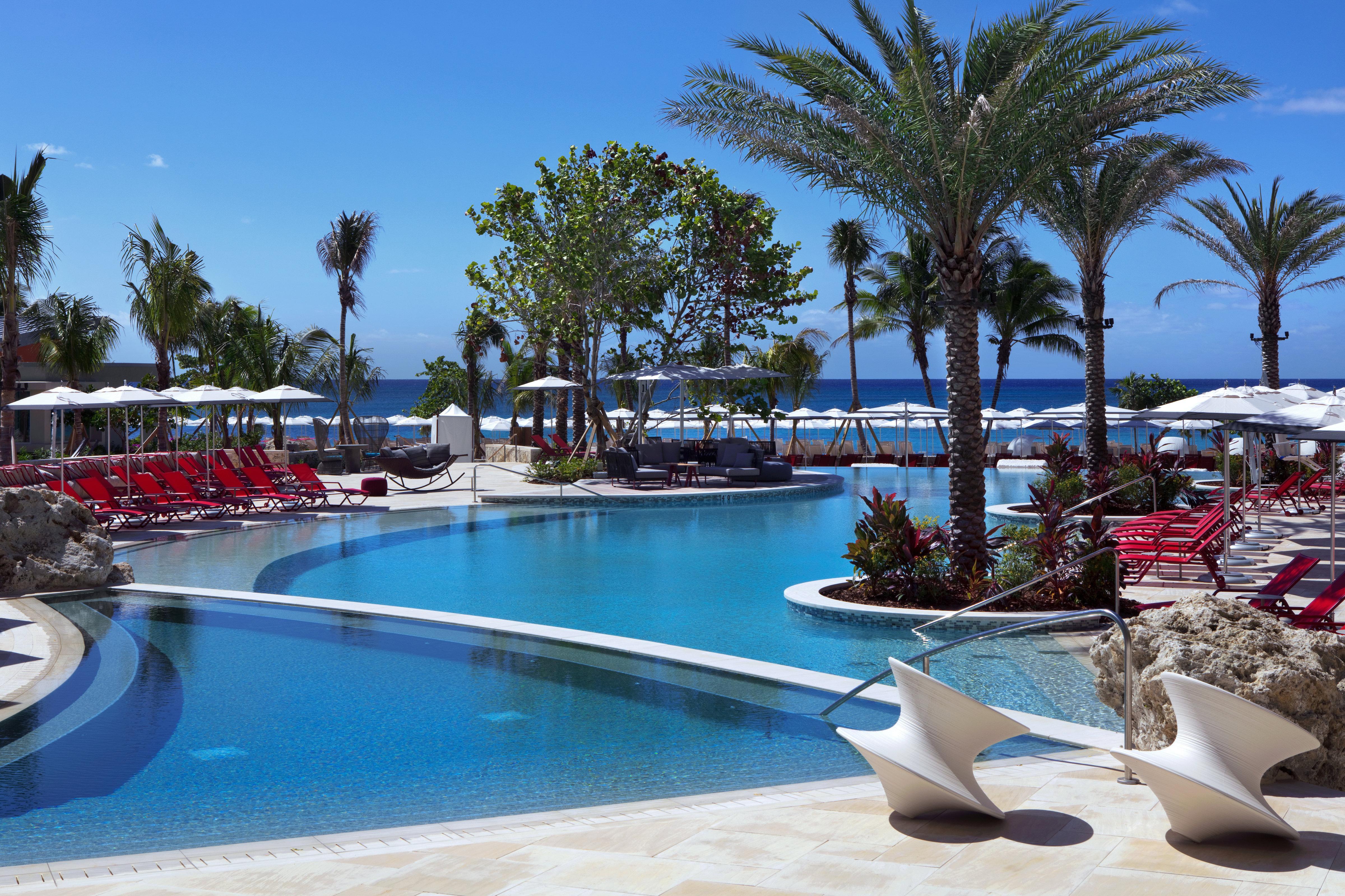 Kimpton Seafire Resort + Spa By Ihg West Bay Екстериор снимка