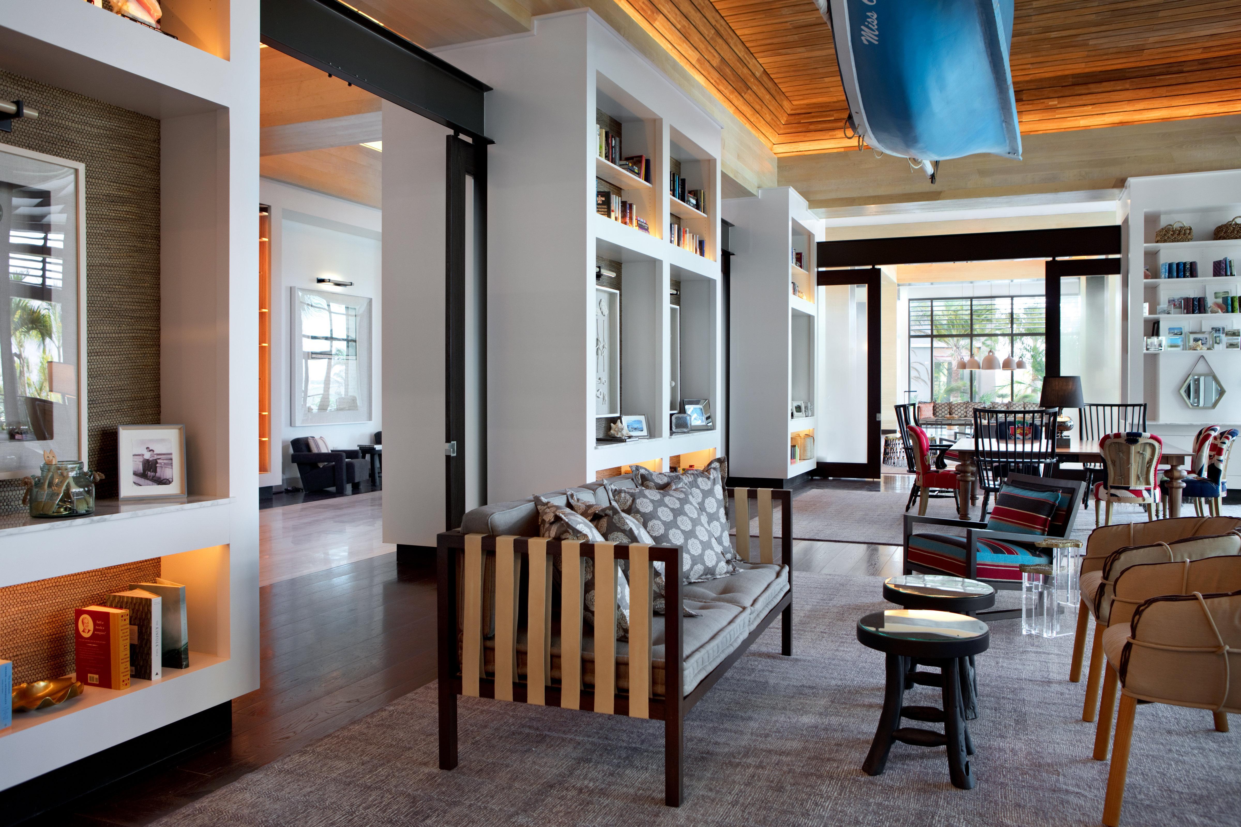 Kimpton Seafire Resort + Spa By Ihg West Bay Екстериор снимка