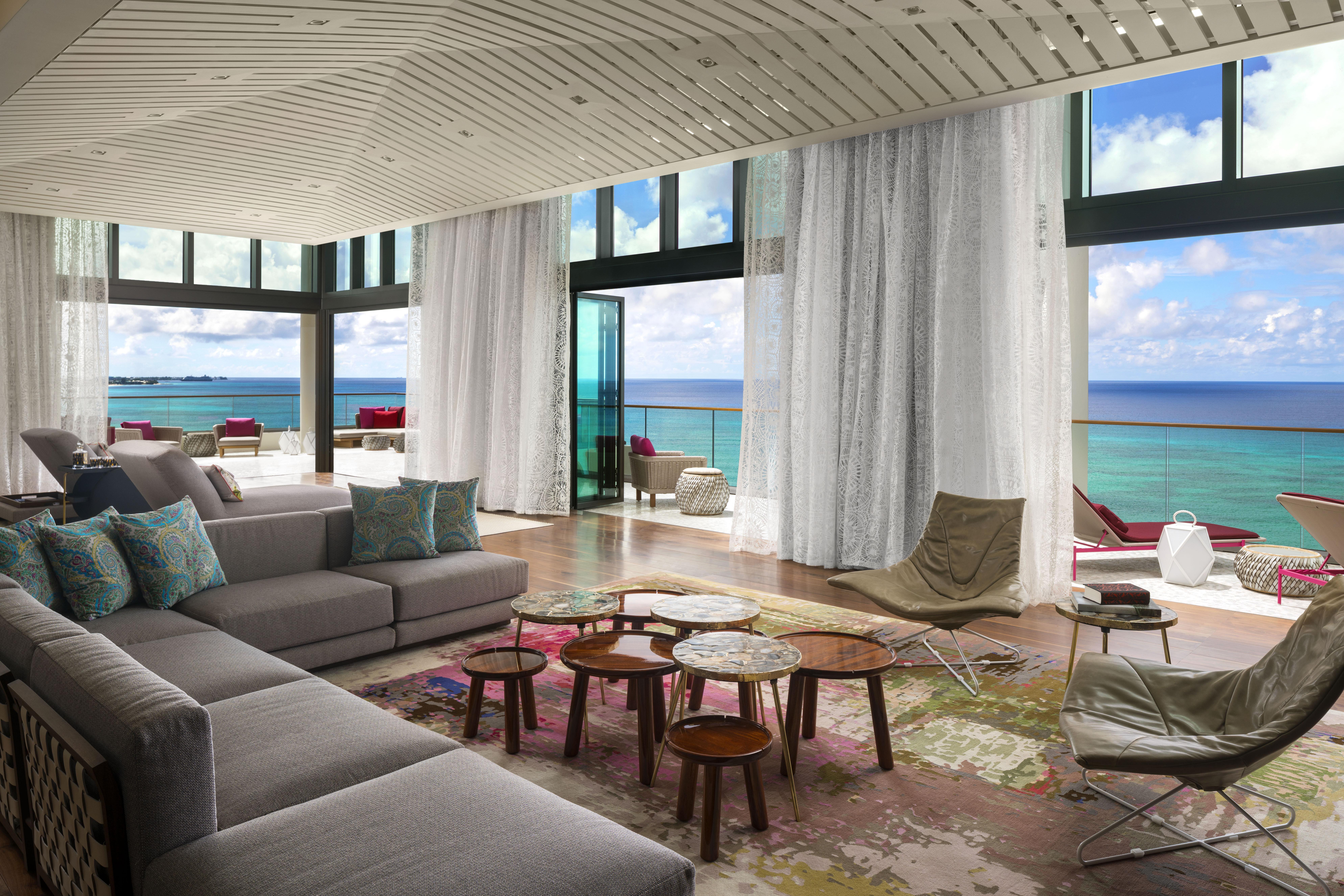 Kimpton Seafire Resort + Spa By Ihg West Bay Екстериор снимка