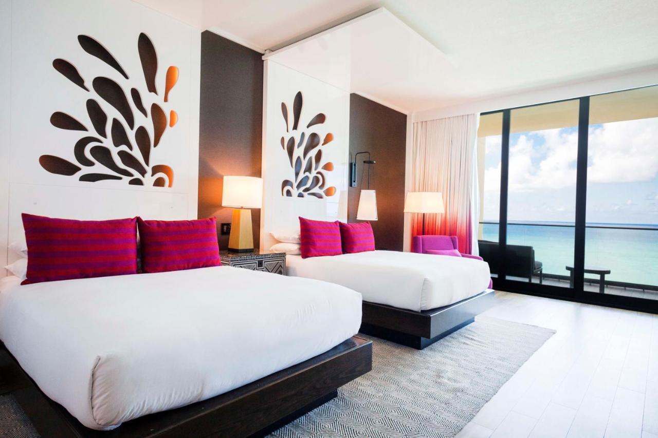 Kimpton Seafire Resort + Spa By Ihg West Bay Екстериор снимка